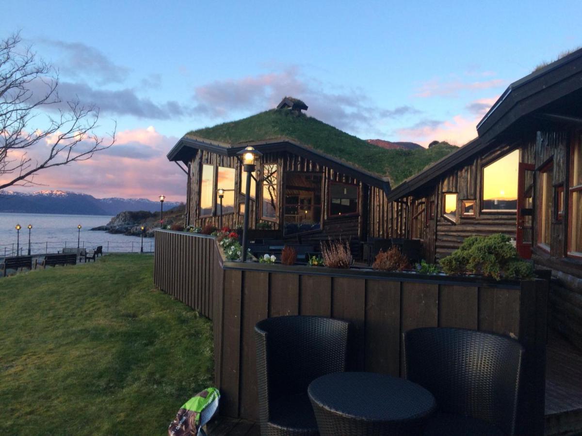 Brekkestranda Fjordhotel Brekke  Extérieur photo