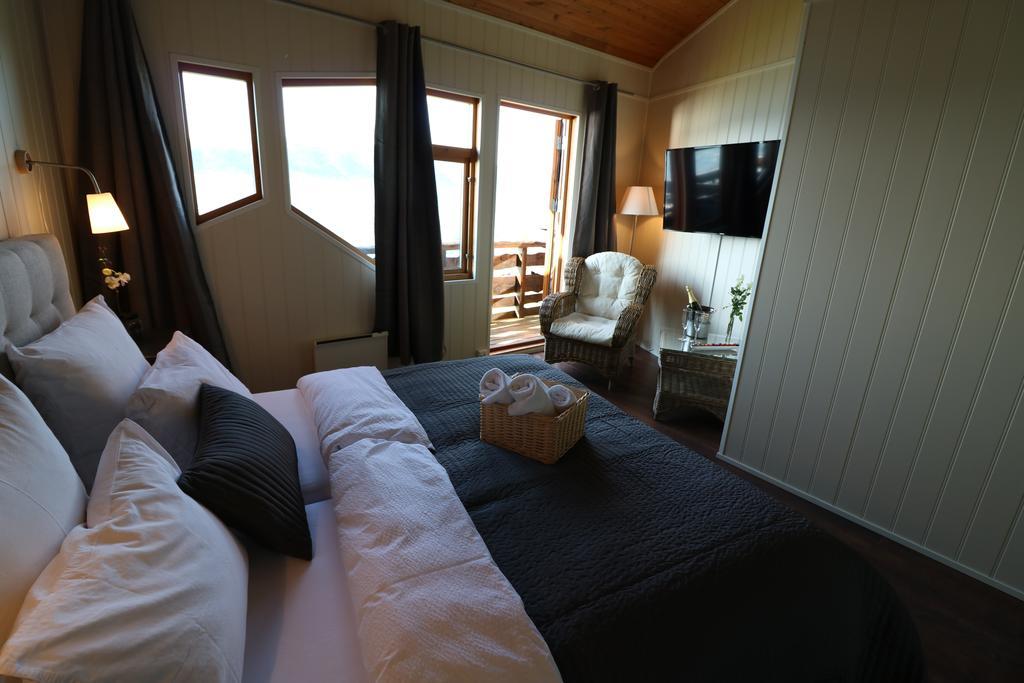 Brekkestranda Fjordhotel Brekke  Extérieur photo